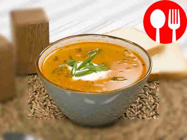 Homemade rassolnik with pickled cucumbers