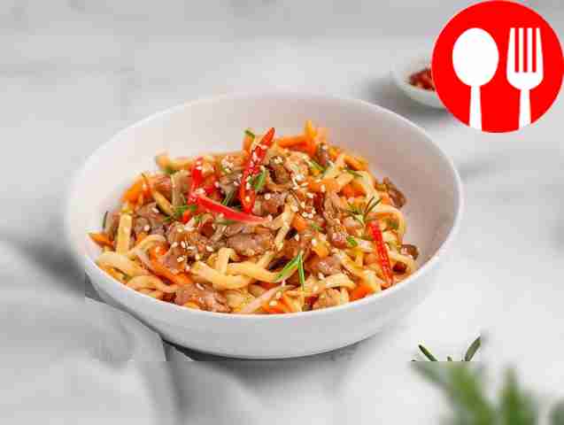 Spicy udon with pork and oyster sauce