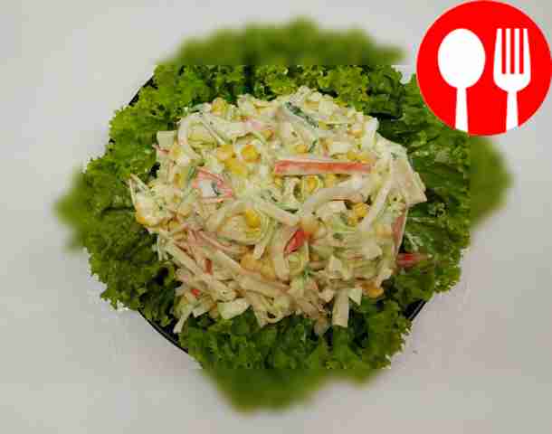 Салат с кальмарами и крабовыми палочками