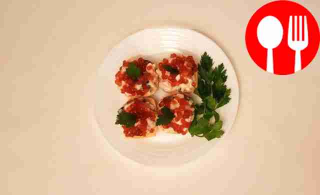 Салат «Праздничный» с кальмарами в тарталетках