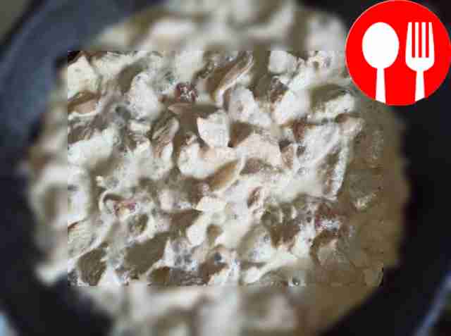 Cut the mushrooms into not too thin slices,...