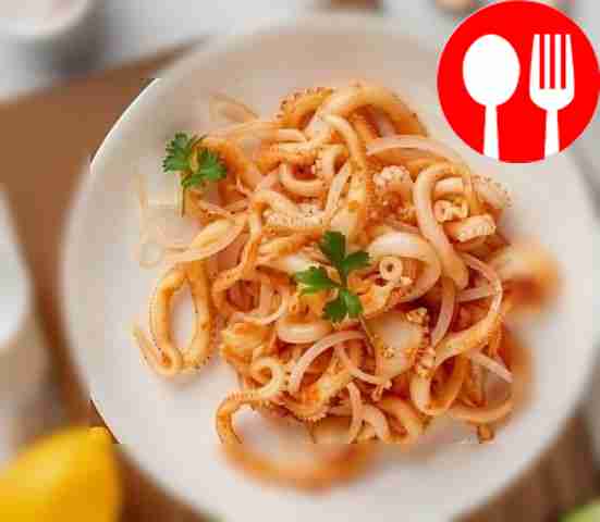 Simple fried squid with onions