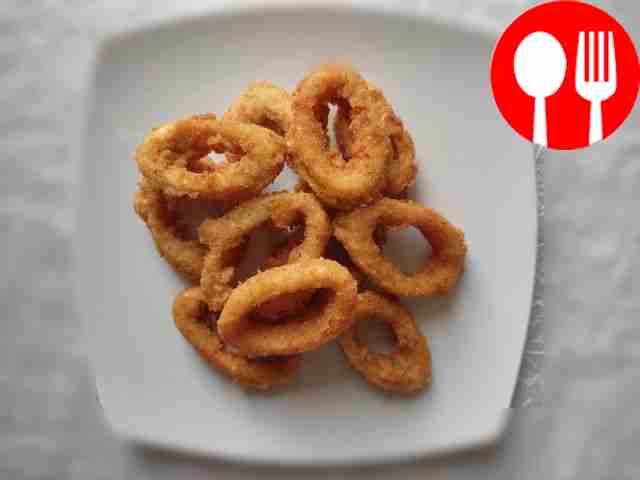 Crispy squid in breadcrumbs