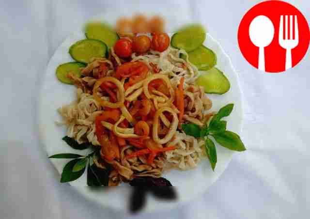 Bright pasta with squid