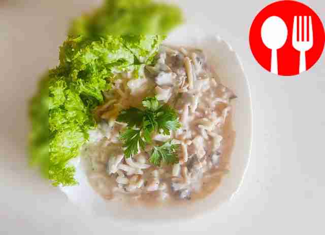 Gourmet squid in creamy sauce with garlic