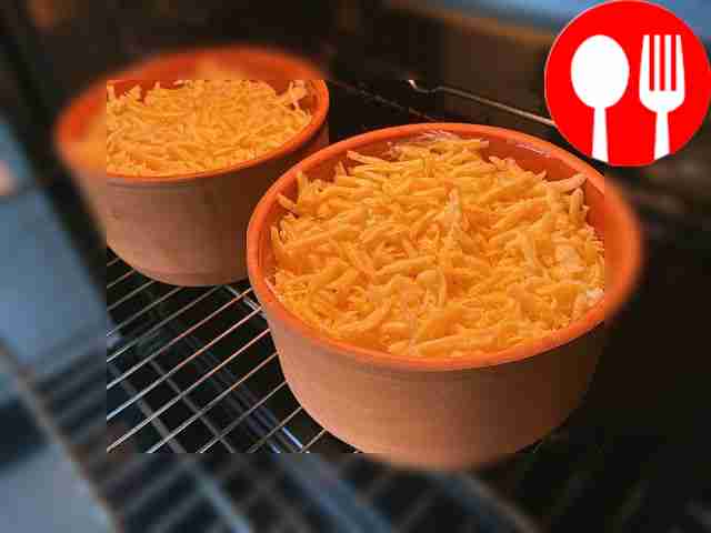 Place the pots in an oven preheated to 180...
