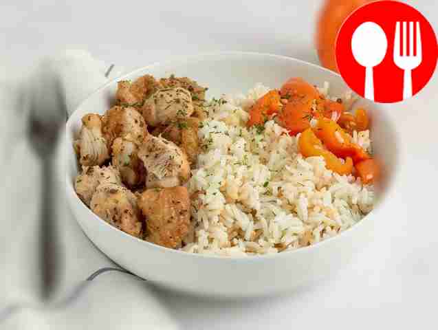 Нежная курица по-китайски, приготовленная в воке Tender Chinese chicken cooked in a wok