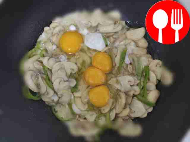 Scald the squid with boiling water and remove...