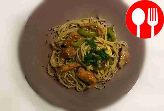 Hearty wok with turkey