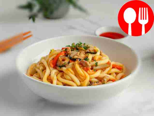 Домашний удон с баклажаном