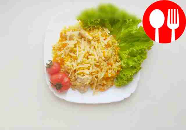Appetizing ptitim with chicken