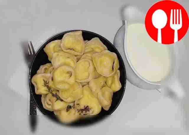 Juicy tortellini with cheese
