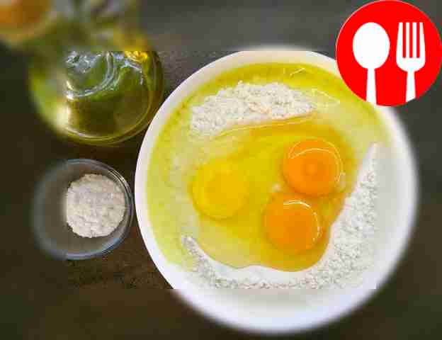 Prepare the dough by adding the egg, olive oil...