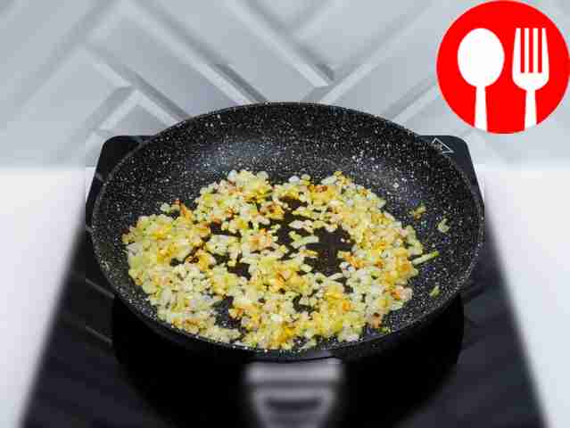 Heat a frying pan and pour vegetable oil into...