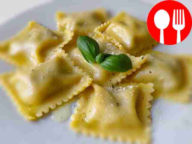 Вегетарианские равиоли с рикоттой и шпинатом