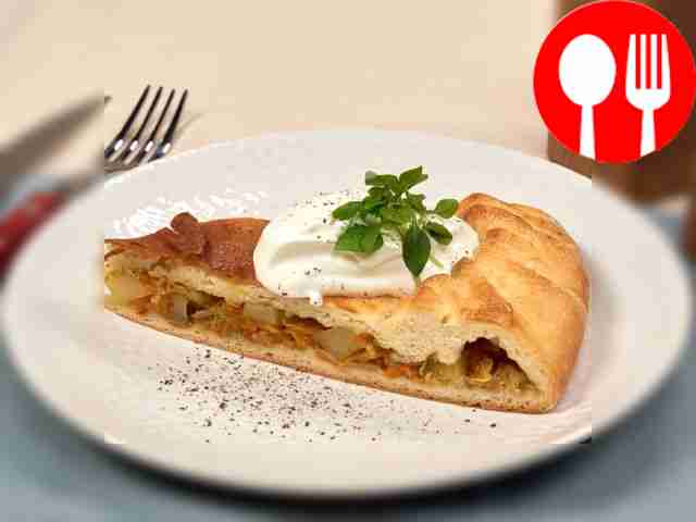 Pie with cabbage and potatoes