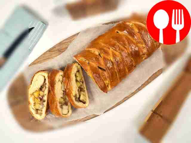 Serve fish pie with kefir potatoes cold or hot.