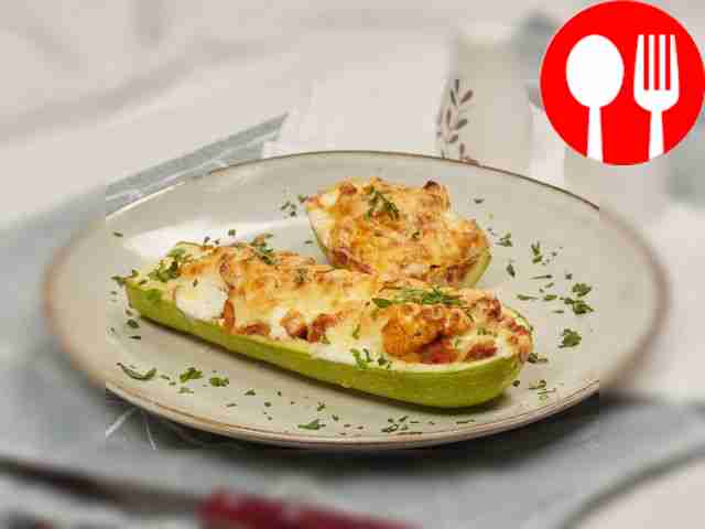 Zucchini stuffed with vegetables