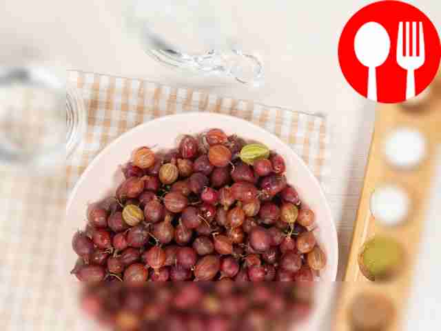 Prepare ingredients for gooseberry tkemali.