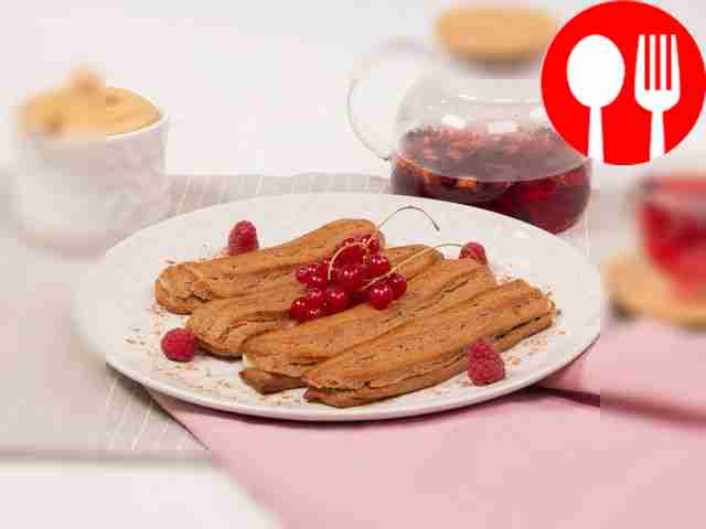 Шоколадный эклер Chocolate eclair