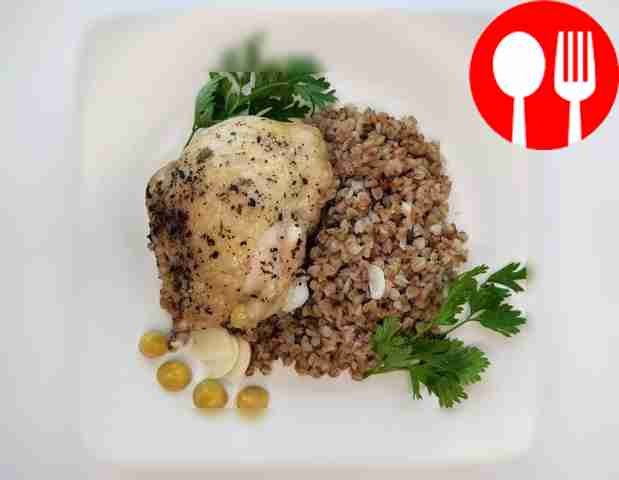 Spicy buckwheat with chicken thigh