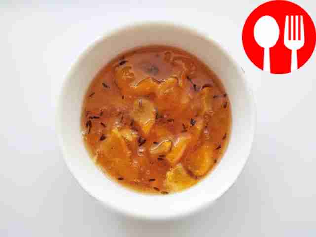 Fragrant peach jam with lavender