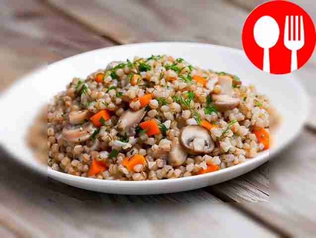 Гречка в рукаве с шампиньонами и ветчиной