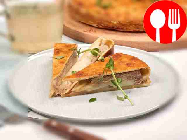 Пирог с картошкой и фаршем в духовке