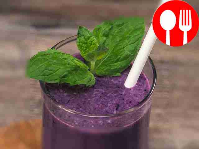 Черничный смузи