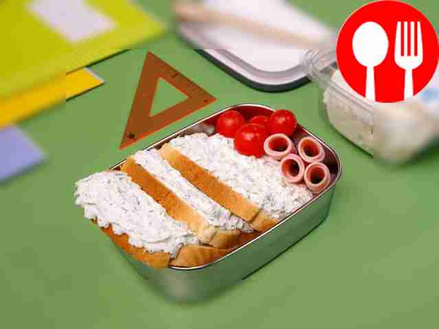 Curd spread on bread with avocado