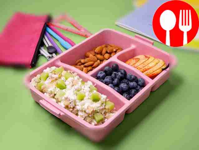 Cottage cheese with fruit