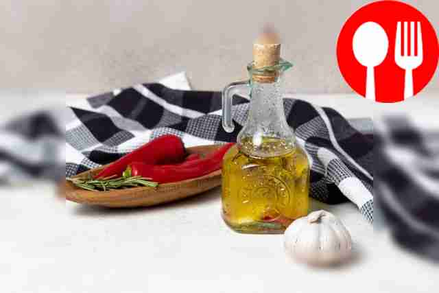 Fragrance oil with chili pepper