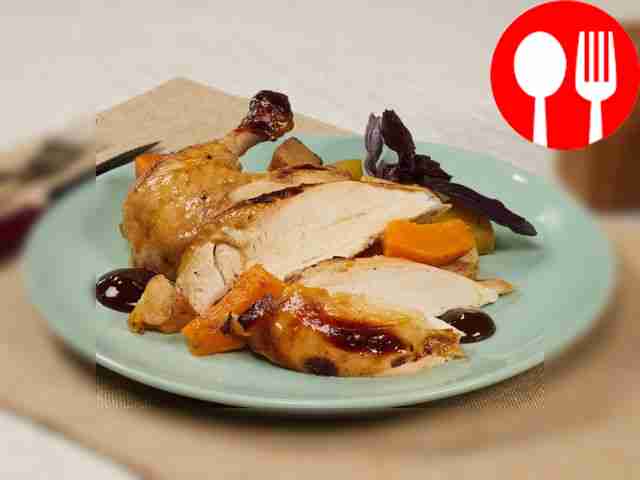 Фаршированная курица в духовке