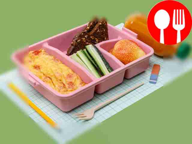 Omelette stuffed with parmesan and tomato