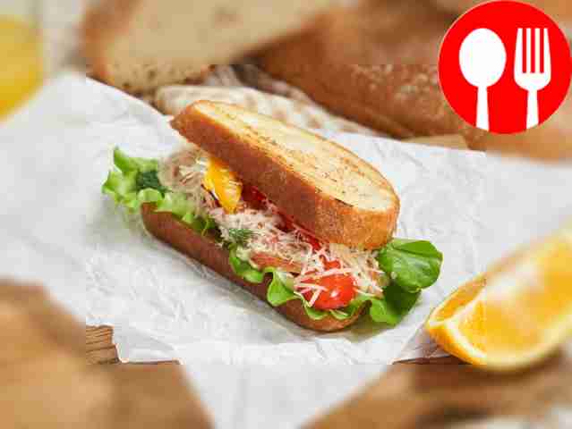 Batard with marinated salmon, baked peppers and dill