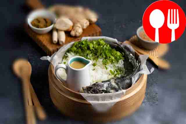 Seabass fillet steamed with green curry