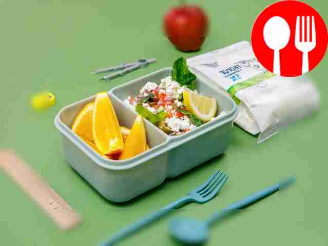 Салат с творогом