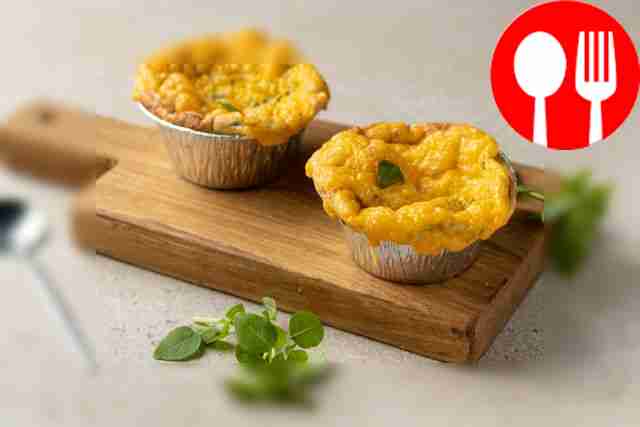 Soufflé with cheddar cheese, sorrel and anchovies