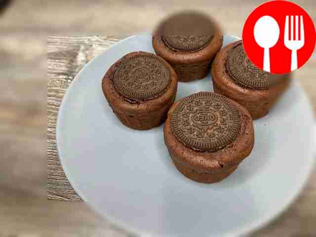 Шоколадные кексы с Oreo