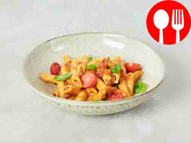 Penne with bolognese sauce