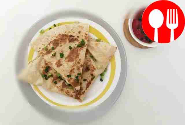 Mexican quesadilla with chicken fillets