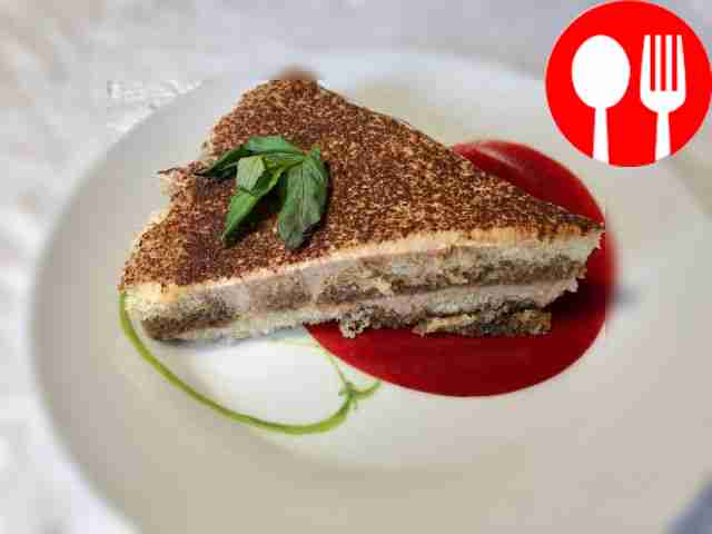 Delicious tiramisu cake with banana