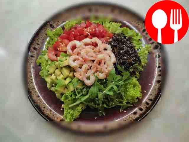 Exotic bowl with shrimp