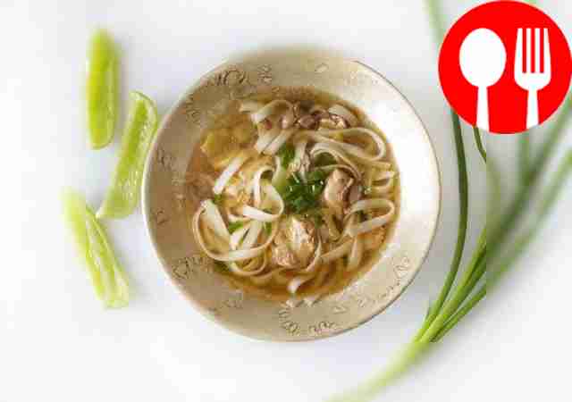 Вешенки с лапшой удон