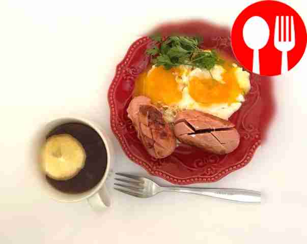 Juicy sausages with eggs