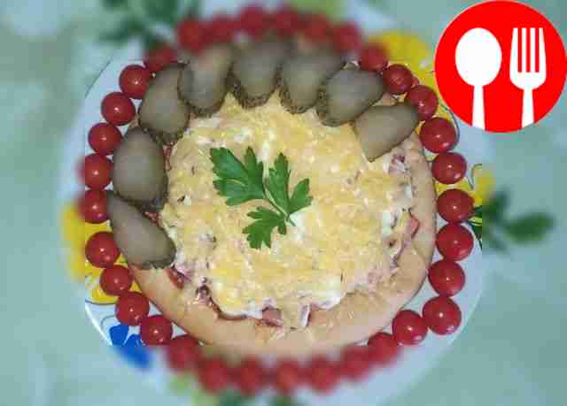 Hearty pita with sausages