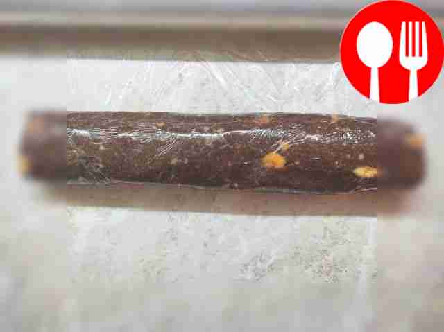 Шоколадная колбаса с печеньем