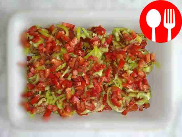 Sprinkle the potatoes with chopped vegetables...