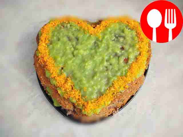 Cakes with coconut flakes