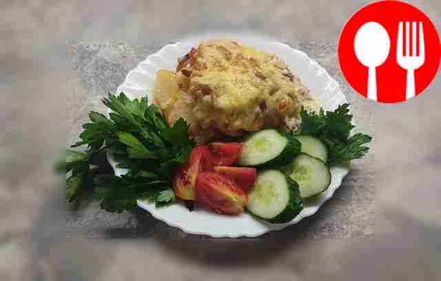 French-style meat with baked potatoes